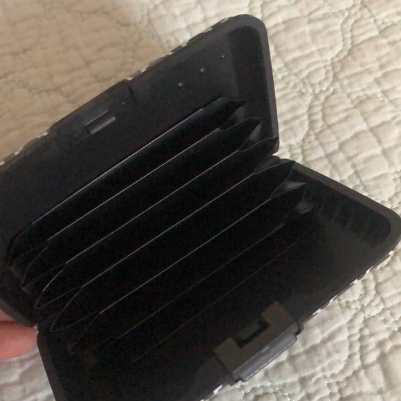 Wallet - Picture 8 of 9